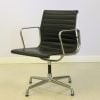 Eames EA 108 tuoli Toimistoplus Käytetyt toimistokalusteet 19