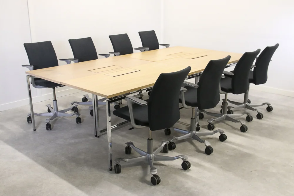 Neuvotteluryhmä 8kpl Håg H04 Communication tuoli & Mobel Nippu pöytä 280×140 cm Toimistoplus Käytetyt toimistokalusteet 2