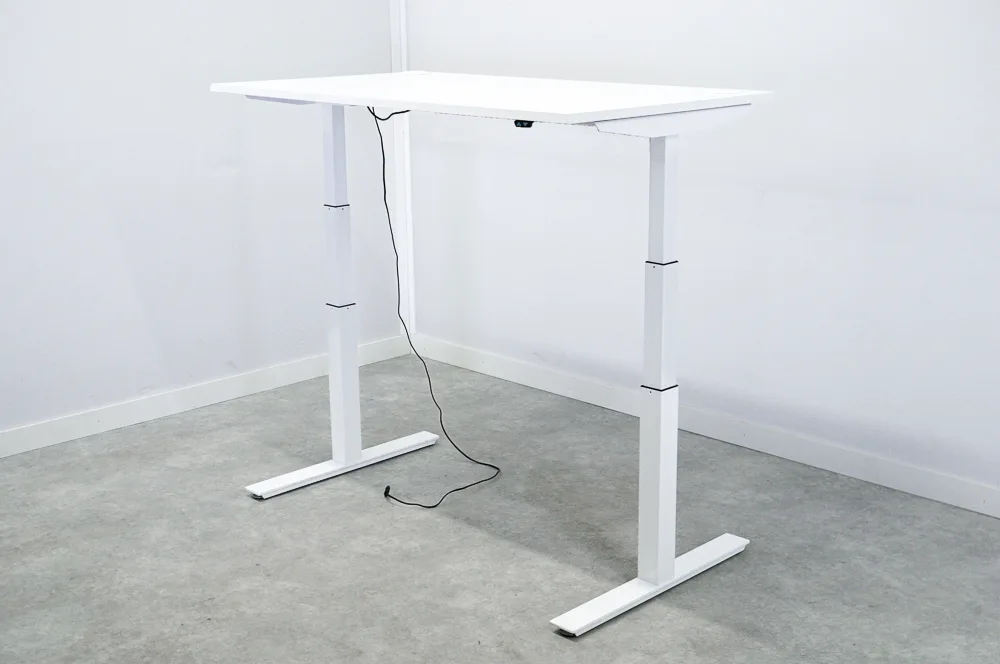 Pinta EQ sähköpöytä 140×80 cm Toimistoplus Käytetyt toimistokalusteet 8