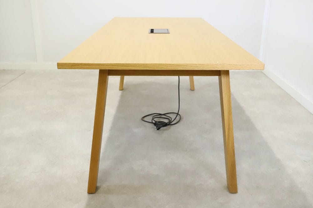 Neuvottelupöytä 220x90cm Toimistoplus Käytetyt toimistokalusteet 7