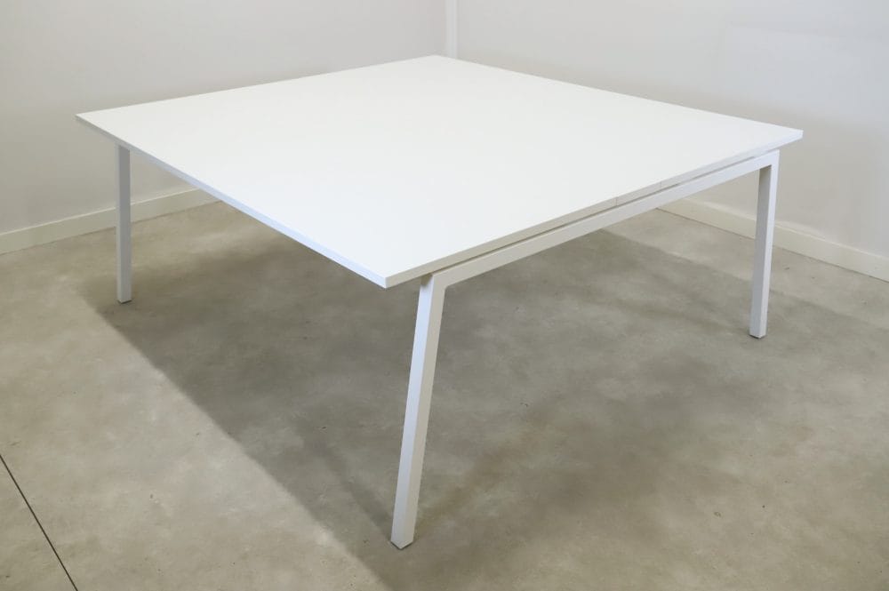 Neuvottelupöytä 180x165cm Toimistoplus Käytetyt toimistokalusteet 5