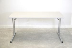 Taittojalkapöytä, 140cm x 70cm Toimistoplus Käytetyt toimistokalusteet 11
