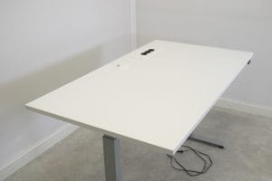 Sähköpöytä, 140x80cm Toimistoplus Käytetyt toimistokalusteet 16
