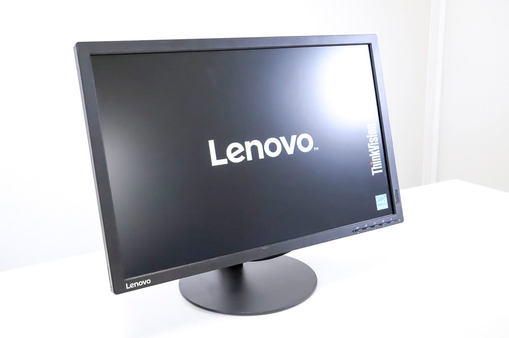 ThinkVision T2454pA 24″ näyttö Toimistoplus Käytetyt toimistokalusteet