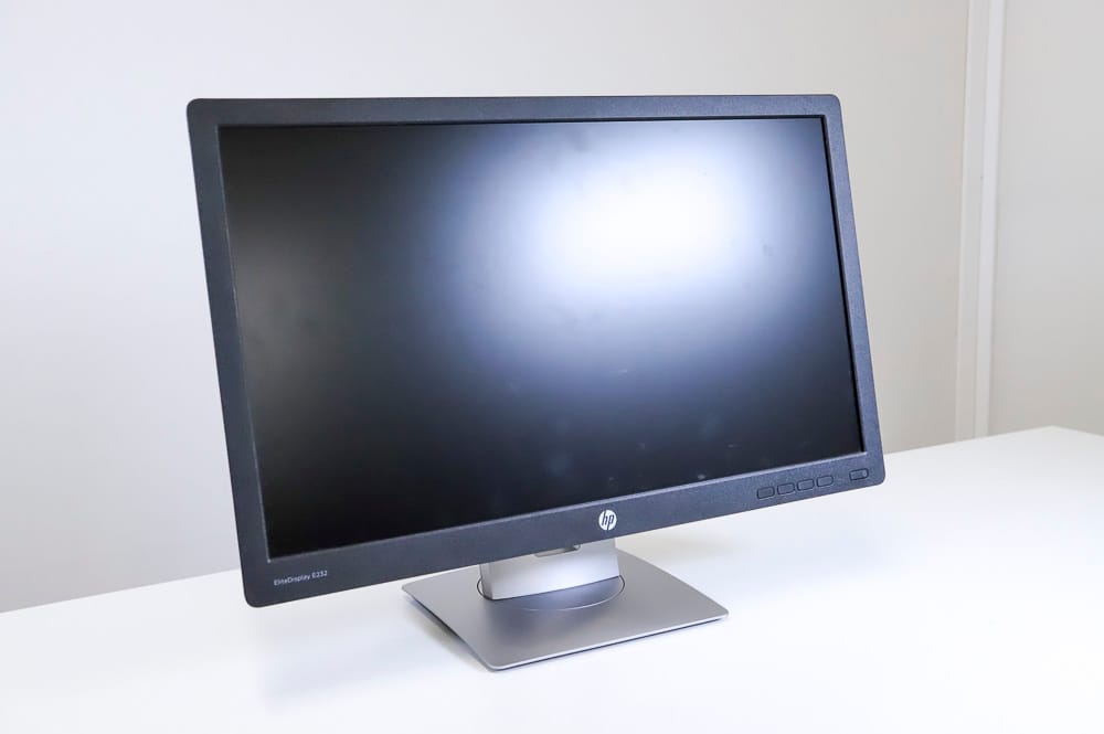 EliteDisplay E232 – 23″ IPS-näyttö Toimistoplus Käytetyt toimistokalusteet