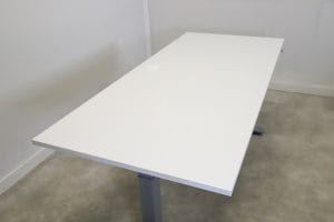 Sähköpöytä 180×80 cm Toimistoplus Käytetyt toimistokalusteet 11
