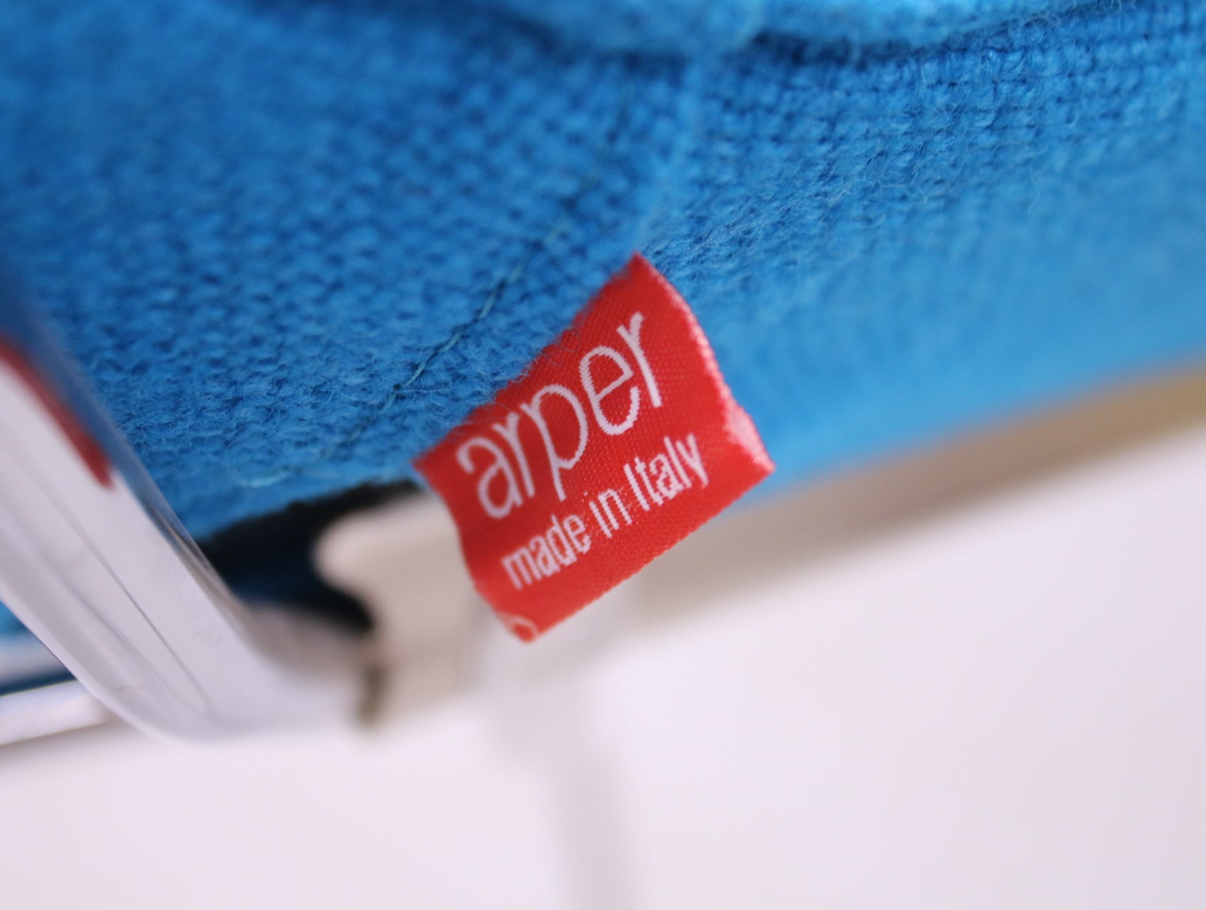 Arper Catifa 46 -baarituoli Toimistoplus Käytetyt toimistokalusteet 10 Arper Catifa 46 -baarituoli Toimistoplus Käytetyt toimistokalusteet 10