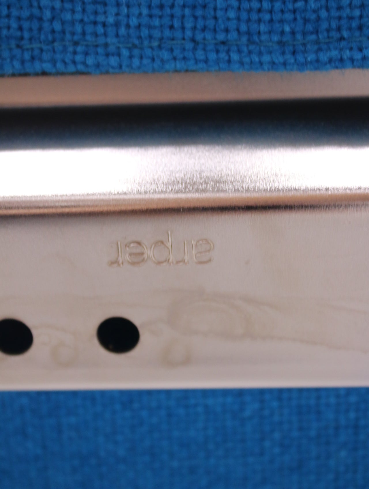 Arper Catifa 46 -baarituoli Toimistoplus Käytetyt toimistokalusteet 9 Arper Catifa 46 -baarituoli Toimistoplus Käytetyt toimistokalusteet 9