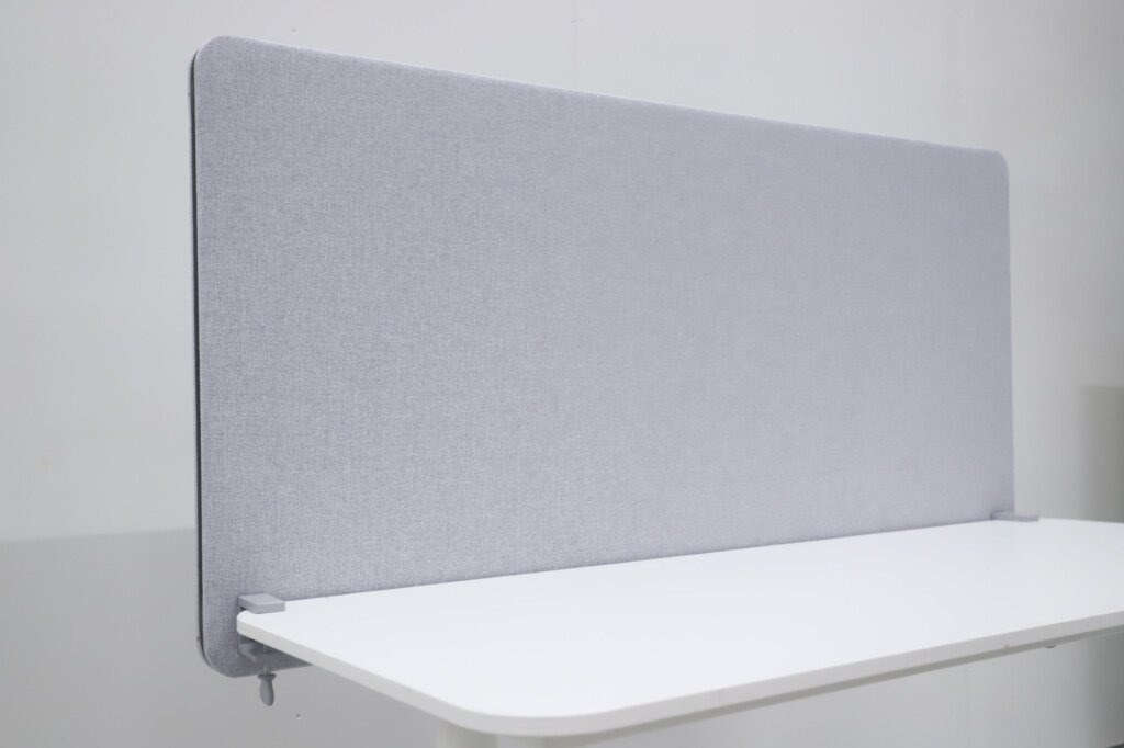 Lintex akustoiva pöytäseinäke, harmaa 140×70 Toimistoplus Käytetyt toimistokalusteet